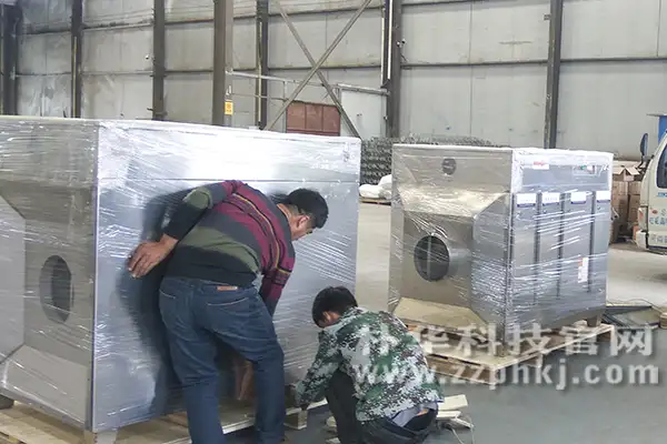 有机废气处理不锈钢UV光氧催化设备装箱发货