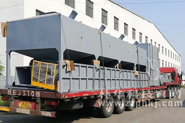 VOCs废气处理设备装车发货